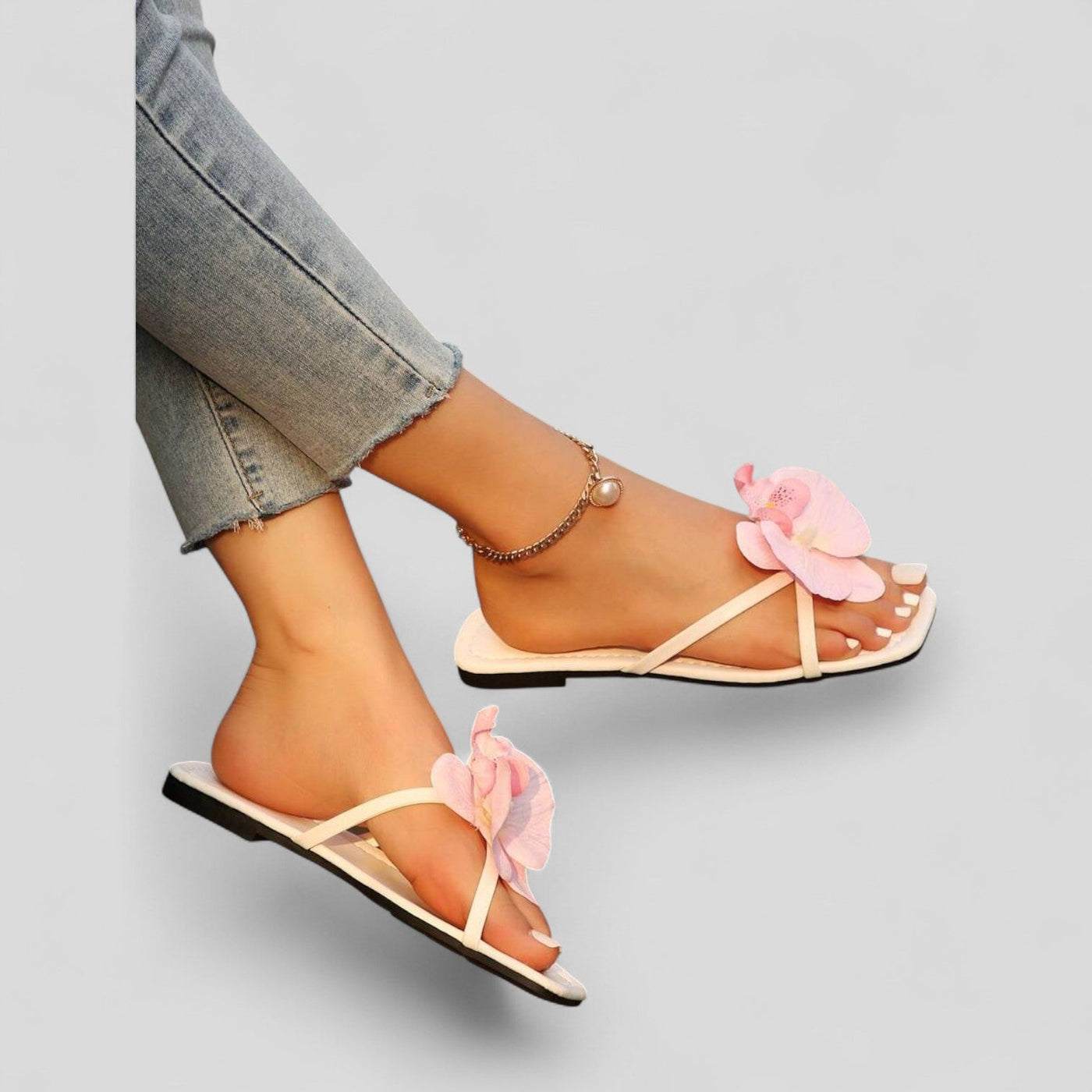 Nayeli | Sandals with Flower